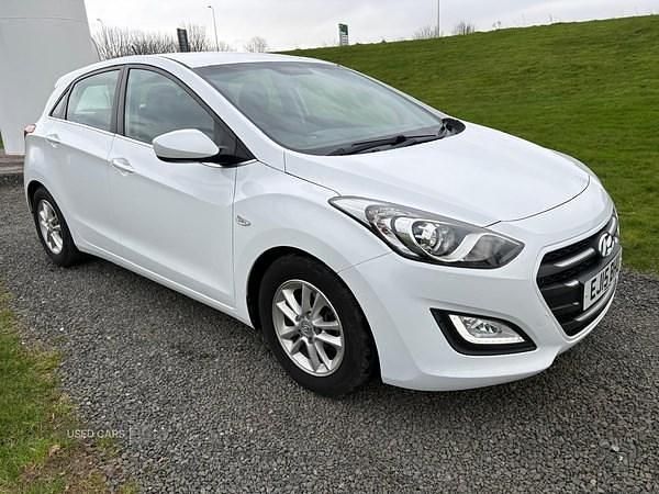 Used Hyundai i30 SE 2015 White Hatchback