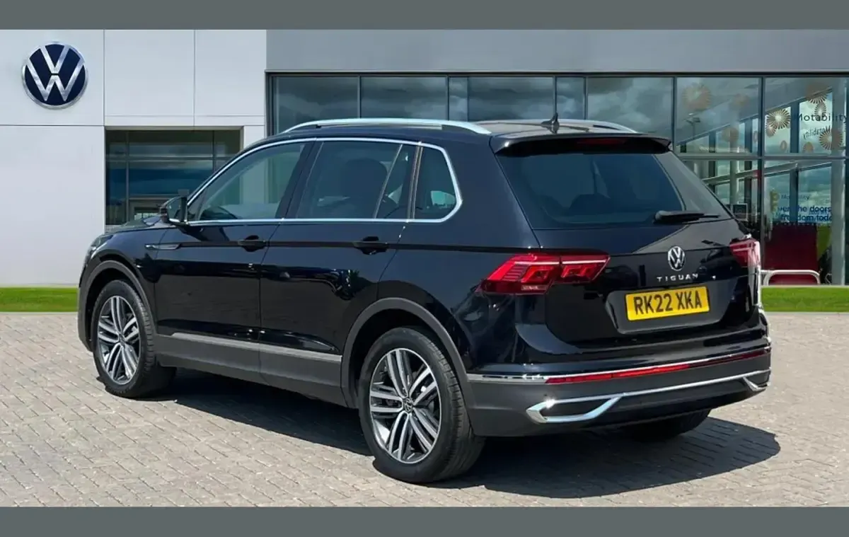 Used VW Tiguan Elegance 150 HP (110 kW) 2022 Black SUV