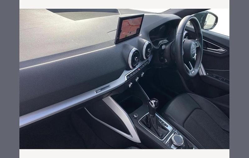 Used Audi Q2 S-Line 150 HP (110 kW) 2022 Daytona grey SUV