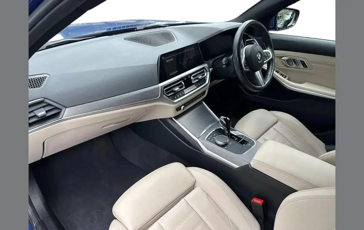 Used BMW 320 M Sport 187 HP (137 kW) 2022 Blue Estate