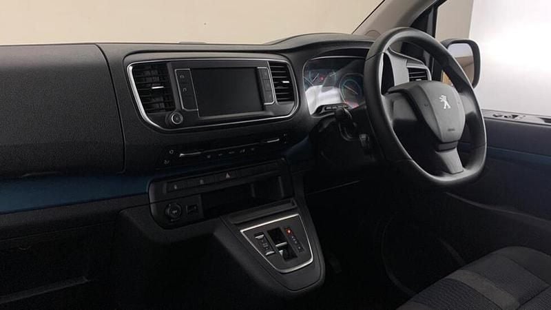 Used Peugeot e-Traveller Active 98 kW (134 HP) 2021 Grey MPV