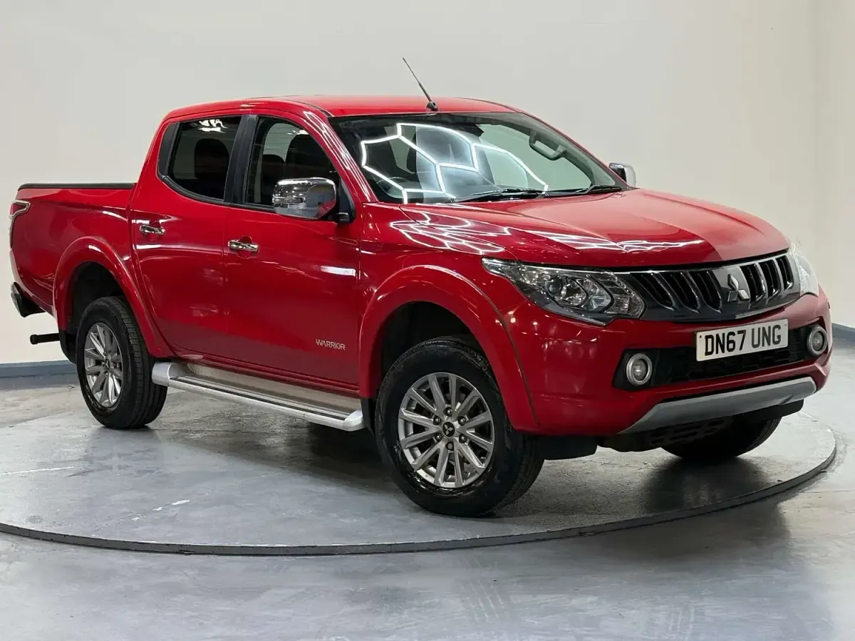 Used Mitsubishi L200 Warrior 2017 Red Pickup