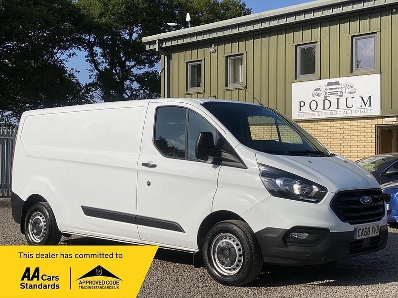 White Used 2018 Ford Transit Custom | £7,990 (Good price) - Image 1/3