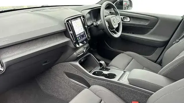 Used Volvo EX40 Core 182 kW (248 HP) 2026 SUV
