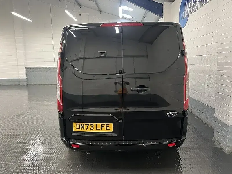 Used Ford Transit Custom Limited 130 HP (95 kW) 2023 Black Van