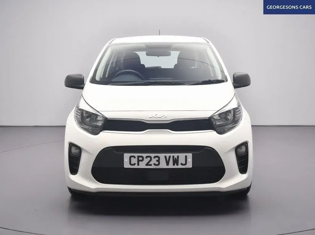 Second-hand Kia Picanto 66 CP (48 kW) 2023 Alb Hatchback