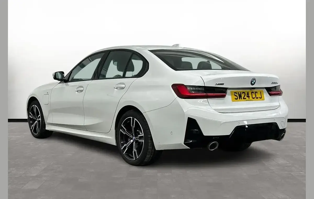 Used BMW 330 M Sport 288 HP (211 kW) 2024 White Sedan