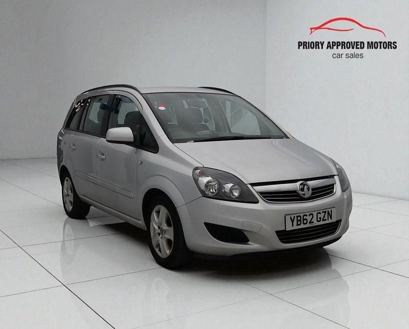 Silver Used 2013 Vauxhall Zafira MPV | £1,999 (Good price) - Image 1/4