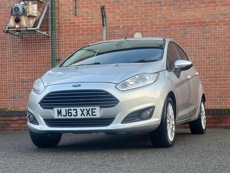Silver Used 2013 Ford Fiesta Titanium Hatchback | £2,995 (Fair price) - Image 1/3