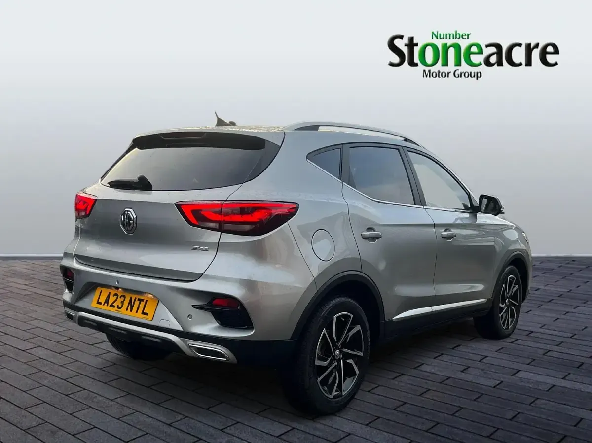 Used MG ZS Exclusive 106 HP (77 kW) 2023 Silver SUV