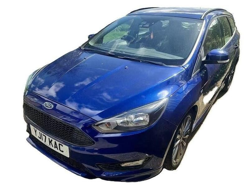 Used Ford Focus ST-Line 125 HP (91 kW) 2017 Blue Estate