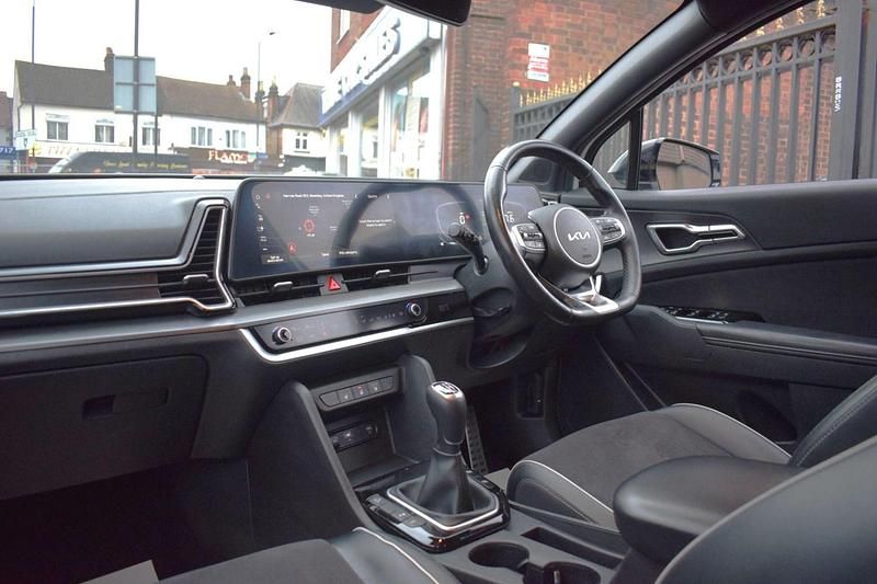 Used Kia Sportage GT-Line 2023 White SUV