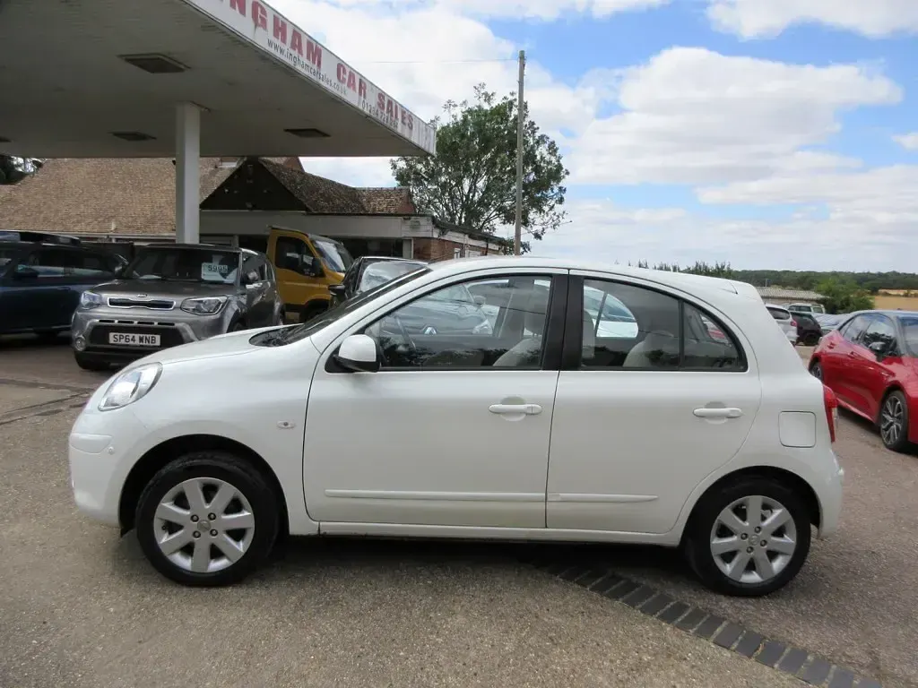 Used Nissan Micra Shiro 80 HP (58 kW) 2012 White Hatchback