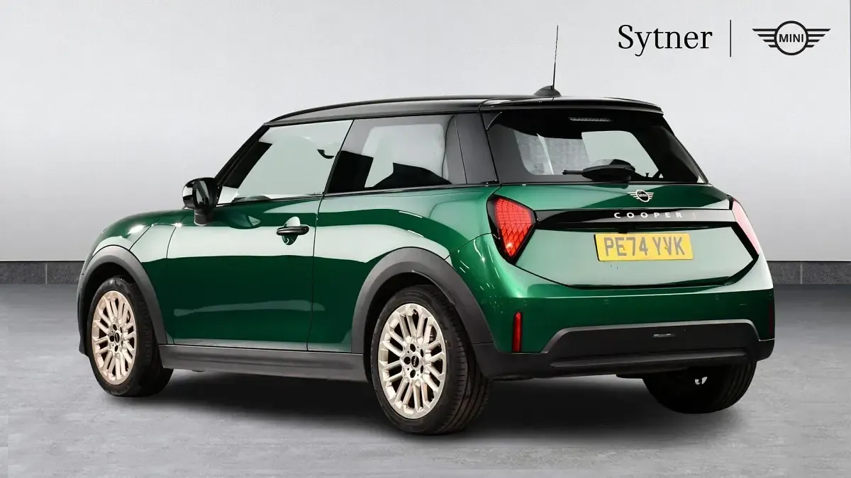 Used Mini Cooper S Hatch 201 HP (147 kW) 2024 Green Hatchback