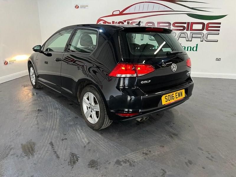 Begagnad VW Golf VII Edition 150 HK (110 kW) 2016 Svart Halvkombi