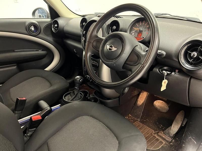 Used Mini Cooper 122 HP (89 kW) 2016 Blue Hatchback