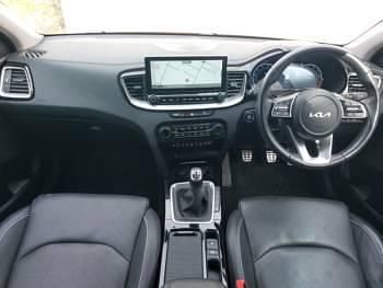 Used Kia XCeed 158 HP (116 kW) 2022 Yellow SUV