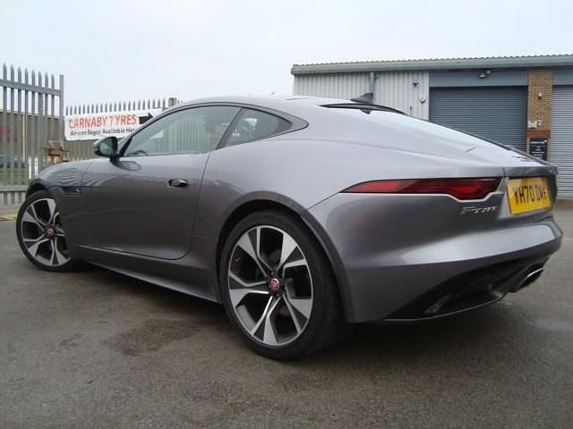 Used Jaguar F-Type First Edition 300 HP (220 kW) 2020 Grey Coupe
