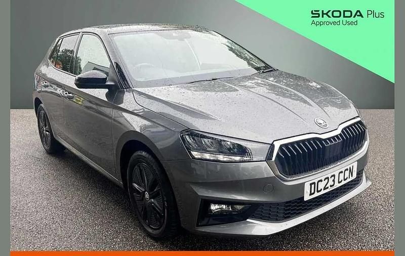 Graphite grey metallic body / black magic pearl effect roof Used 2023 Skoda Fabia Colour Edition Hatchback | £14,595 (Fair price) - Image 1/4