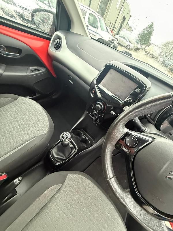 Używany Citroën C1 Flair 2014 Pomarańczowy Hatchback