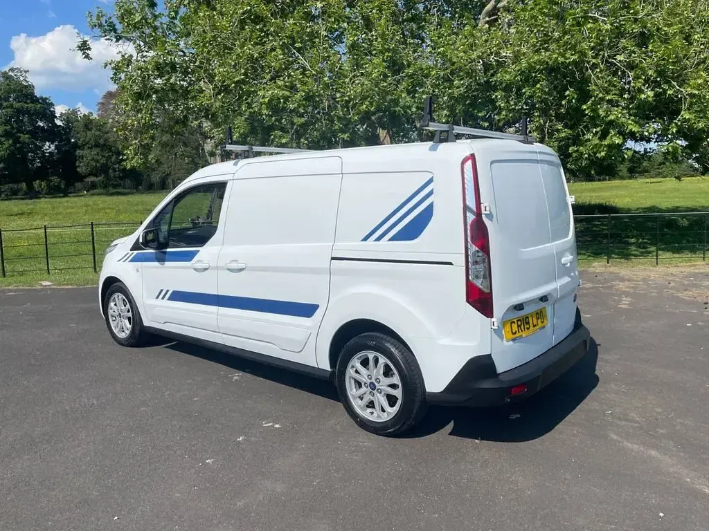 Used Ford Transit Connect Limited 120 HP (88 kW) 2019 White MPV