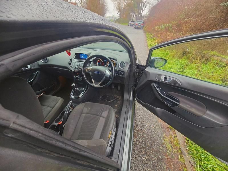 Used Ford Fiesta Zetec 2016 Grey Hatchback
