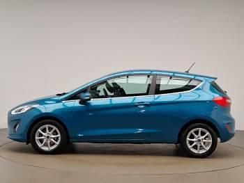Usado Ford Fiesta Zetec 85 HP (62 kW) 2018 Azul Citadino
