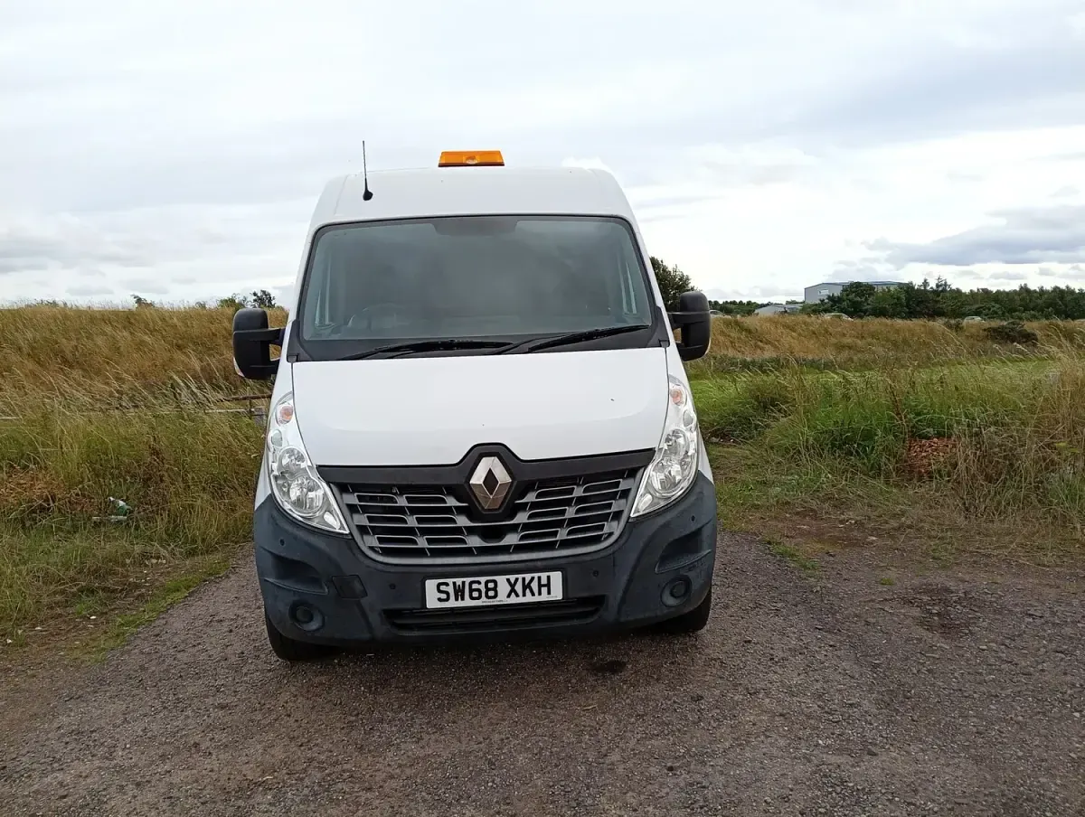 Used Renault Master Business 2019 White Van