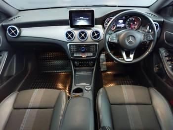 Used Mercedes CLA180 122 HP (89 kW) 2017 Blue Sedan