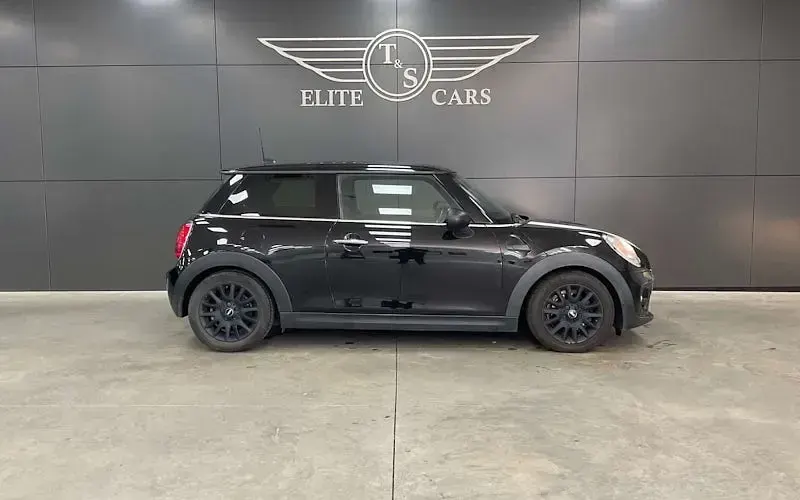 Begagnad Mini ONE Hatch 102 HK (75 kW) 2017 Halvkombi