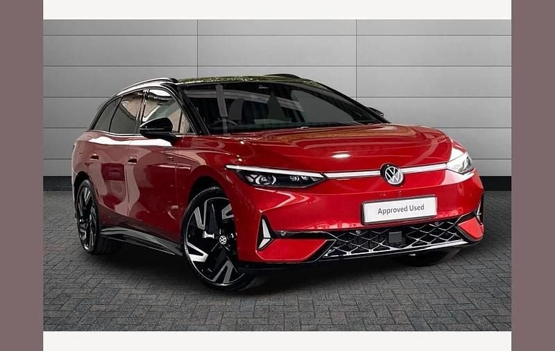 Red Used 2025 VW ID.7 GTX Hatchback | £48,995 (Fair price) - Image 1/3