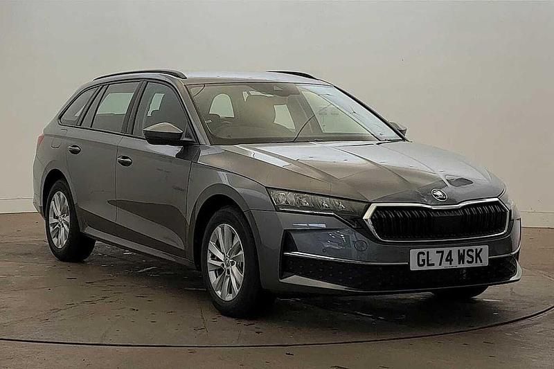 Graphite grey metallic New 2024 Skoda Octavia SE Technology Estate | £23,995 (Super price) - Image 1/4