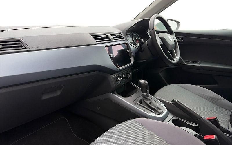 Used Seat Arona SE Technology 116 HP (85 kW) 2019 White SUV