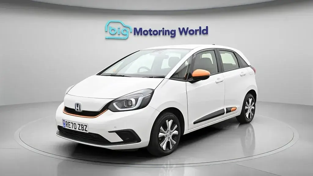 Second-hand Honda Jazz Hybrid 107 CP (78 kW) 2020 Alb Hatchback
