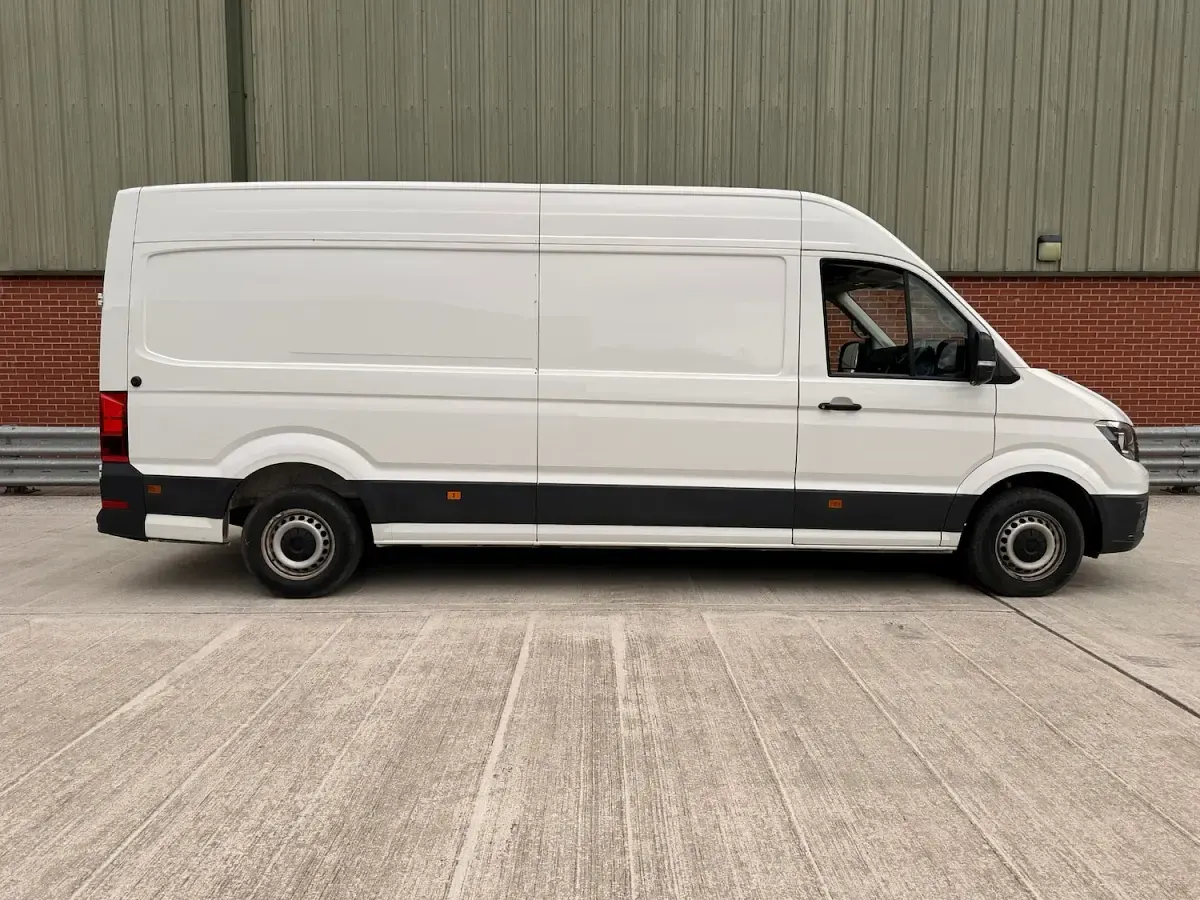 Used VW Crafter Trendline 140 HP (102 kW) 2023 White Van