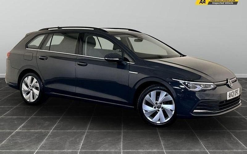 Used 2023 VW Golf VIII Style Estate | £11,795 (Super price) - Image 1/2