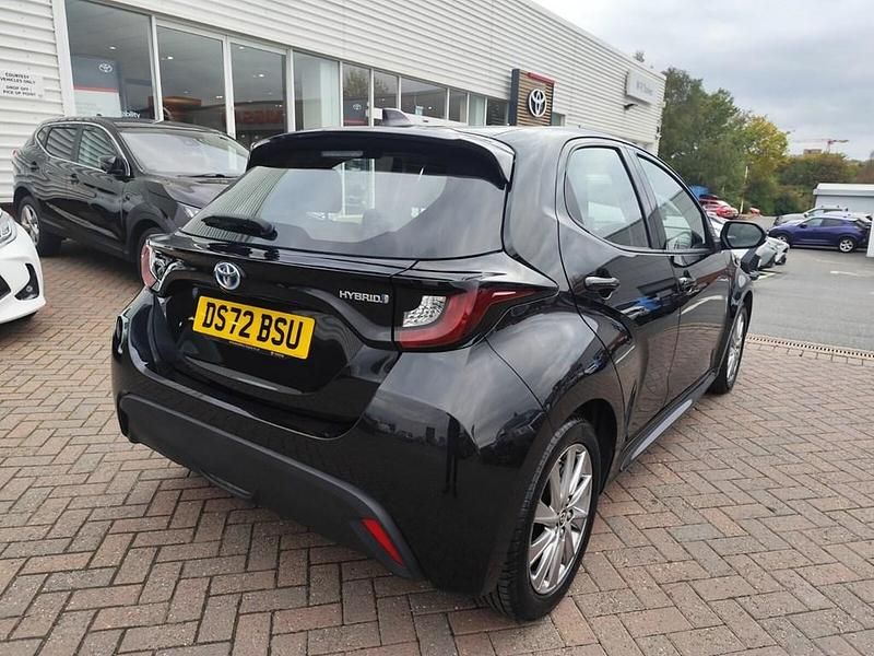 Used Toyota Yaris Hybrid 116 HP (85 kW) 2022 Eclipse black Hatchback