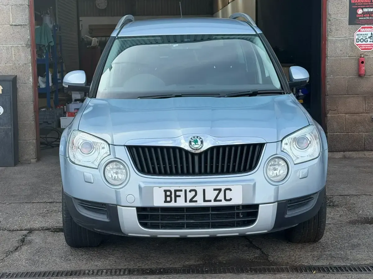 Used Skoda Yeti Elegance 108 HP (79 kW) 2012 Blue SUV