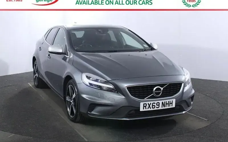 Usado Volvo V40 R-Design 152 CV (111 kW) 2019 Utilitario