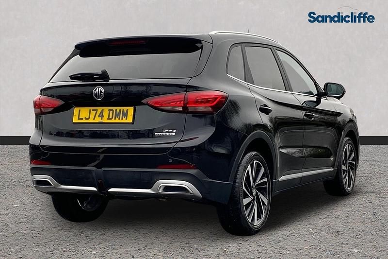 Used MG ZS Trophy 196 HP (144 kW) 2024 Metallic  black pearl Hatchback