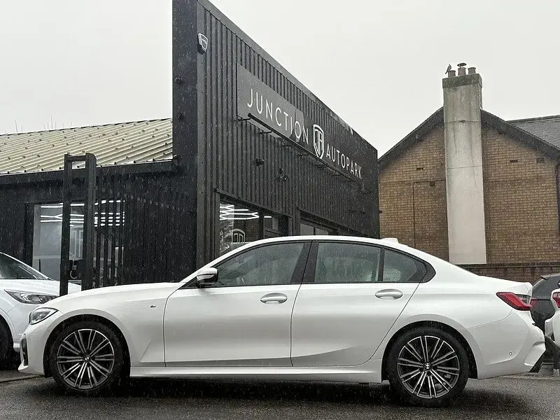 Used BMW 318 M Sport 156 HP (114 kW) 2021 White Sedan