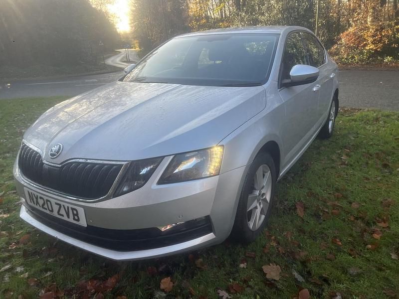 Używany Skoda Octavia SE Technology 115 KM (84 kW) 2020 Srebrny Hatchback