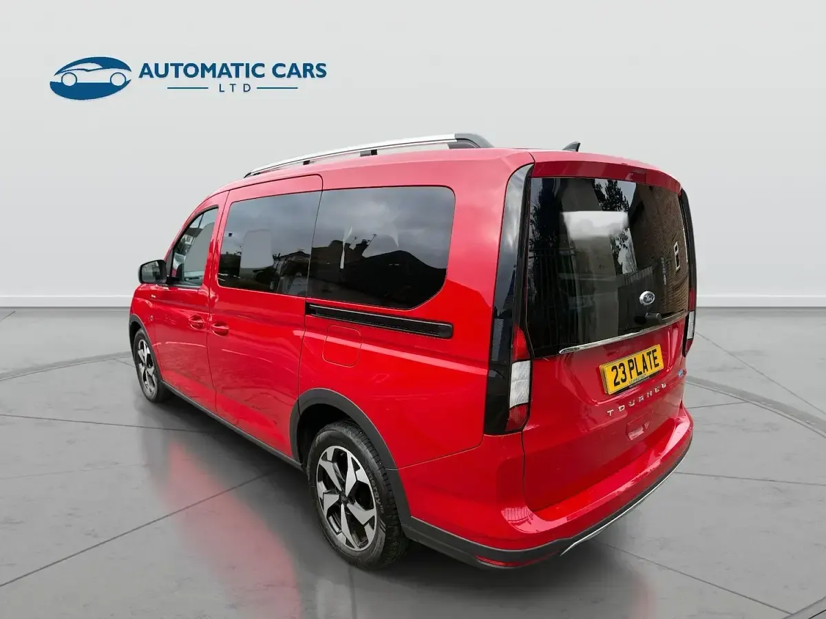 Used Ford Tourneo Connect Active 114 HP (83 kW) 2023 Red MPV