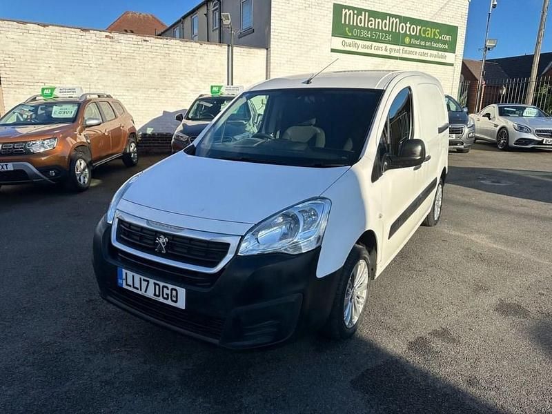White Used 2017 Peugeot Partner S MPV | £5,999 (A bit pricey) - Image 1/4