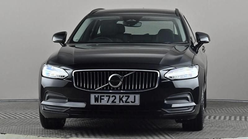 Used Volvo V90 Core 197 HP (144 kW) 2022 Black Estate