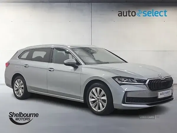 Used Skoda Superb SE Technology 150 HP (110 kW) 2025 Silver Estate