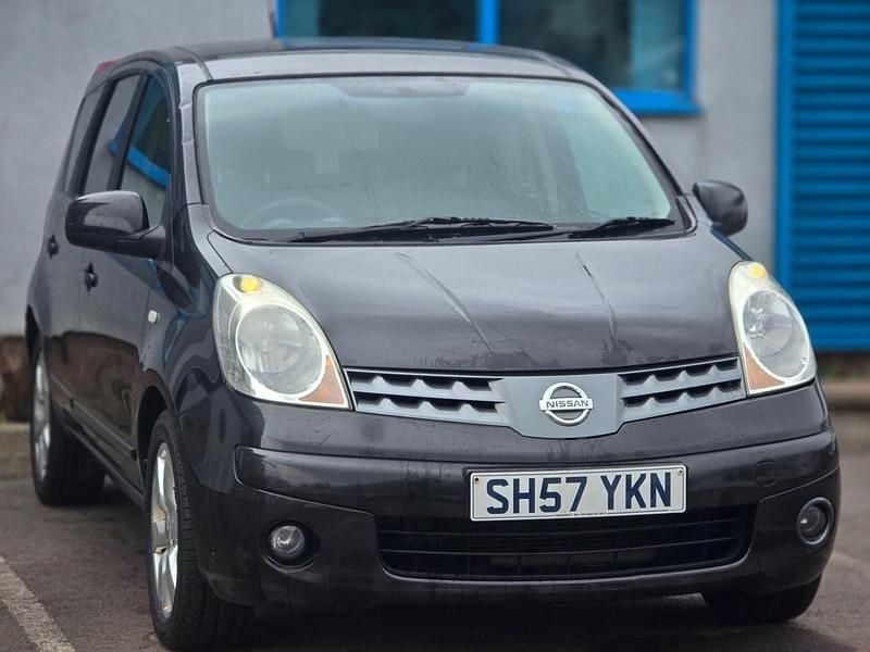 Begagnad Nissan Note Acenta 87 HK (63 kW) 2007 Svart Halvkombi