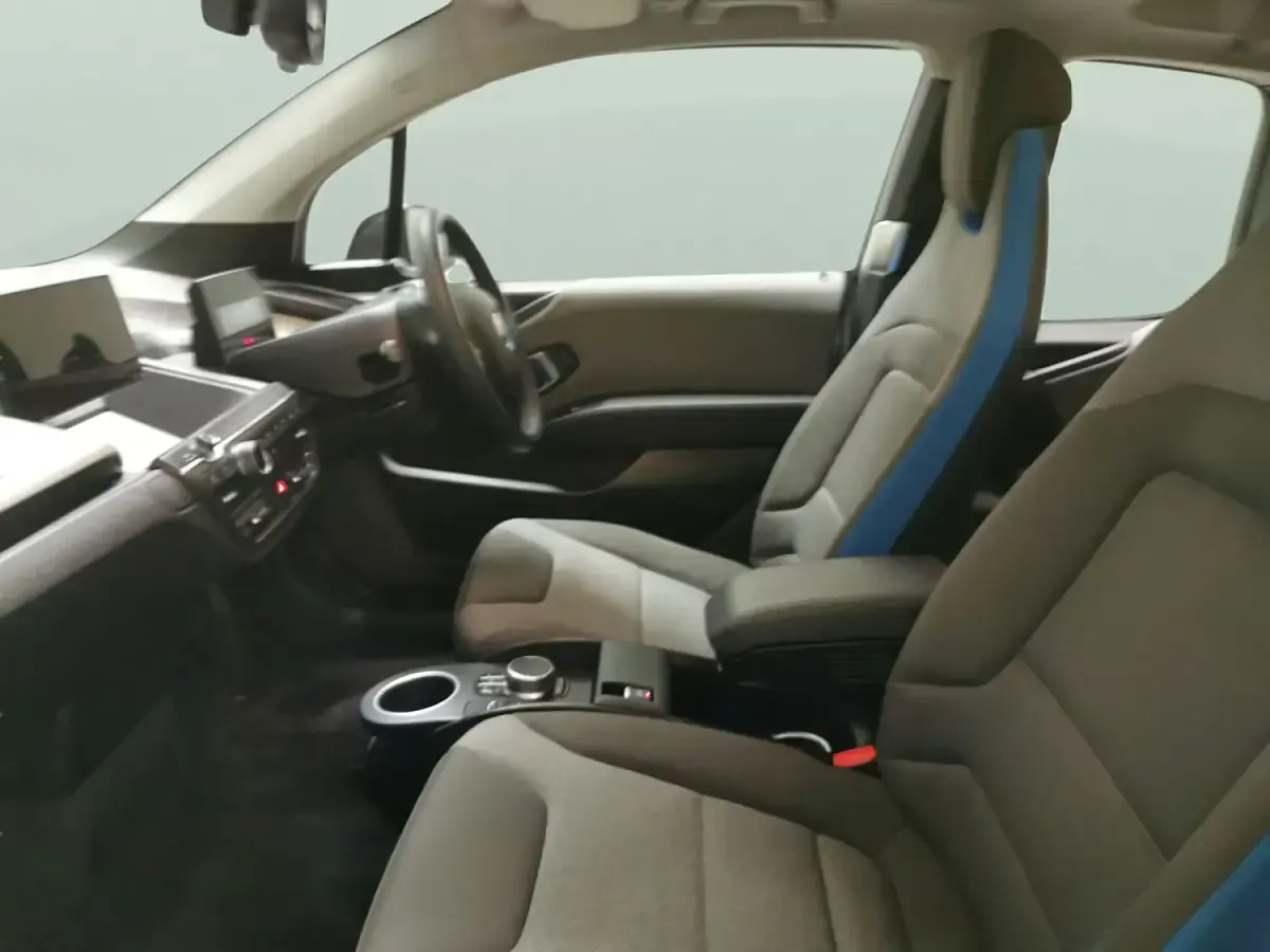 Używany BMW i3 Performance 125 kW (170 KM) 2020 Czarny Hatchback