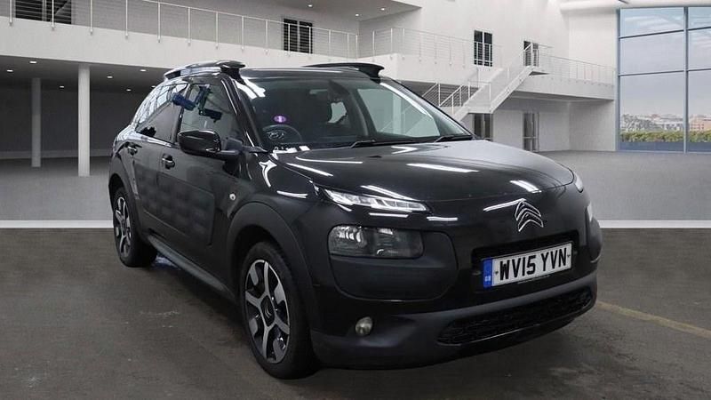 Used Citroën C4 Cactus Flair 110 HP (80 kW) 2015 Black Hatchback