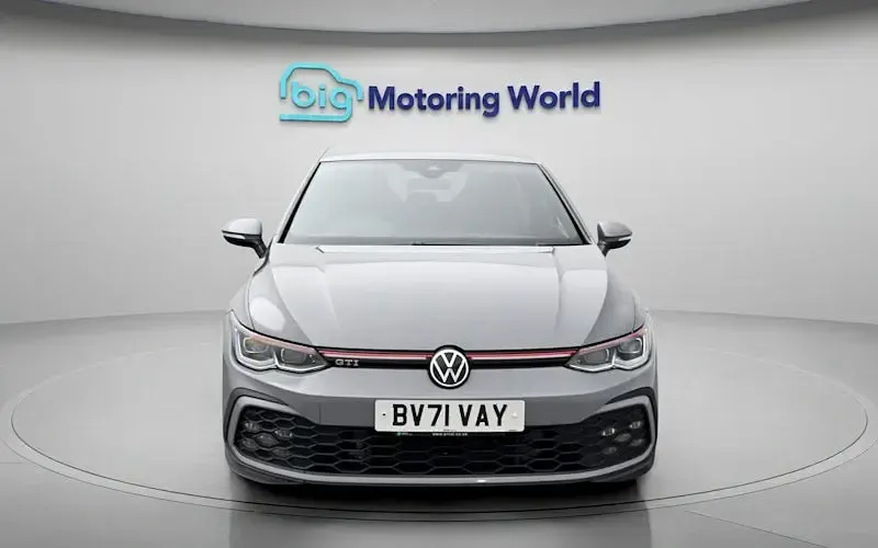 Used VW Golf VIII GTI 245 HP (180 kW) 2024 Hatchback
